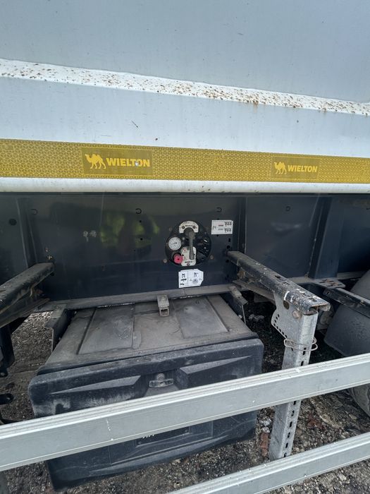Semiremorca basculabila WILETON 33.5 mc