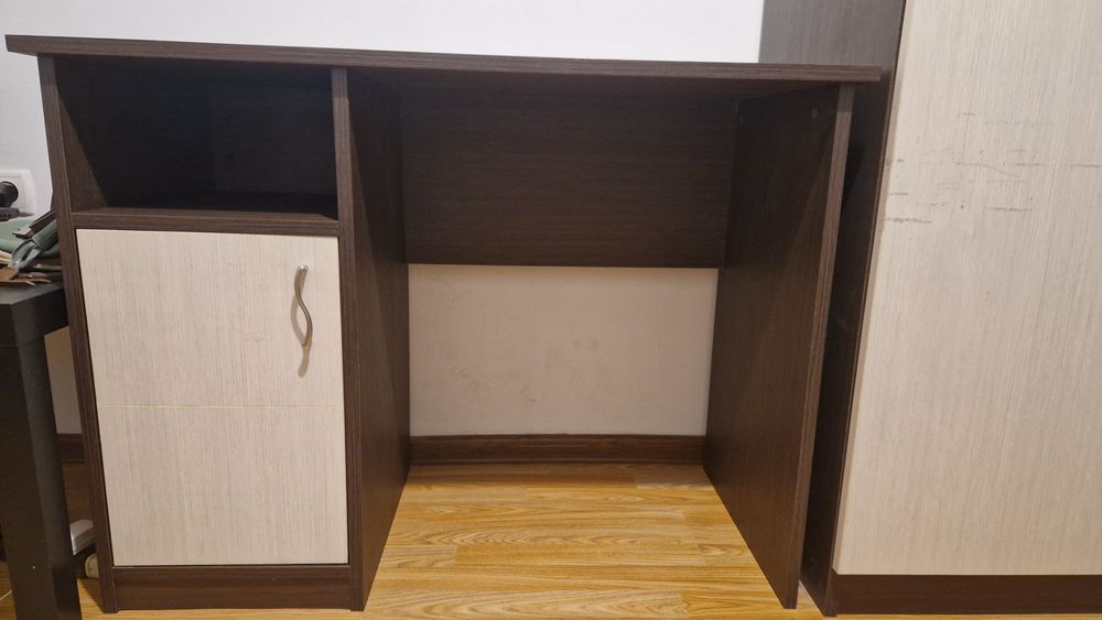 Кафяво бюро 50/100 см