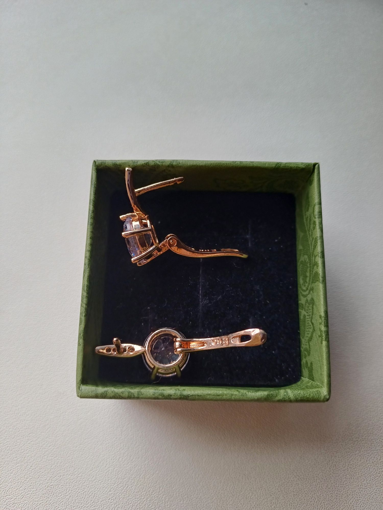 Серьги и подвеска 585 пробы