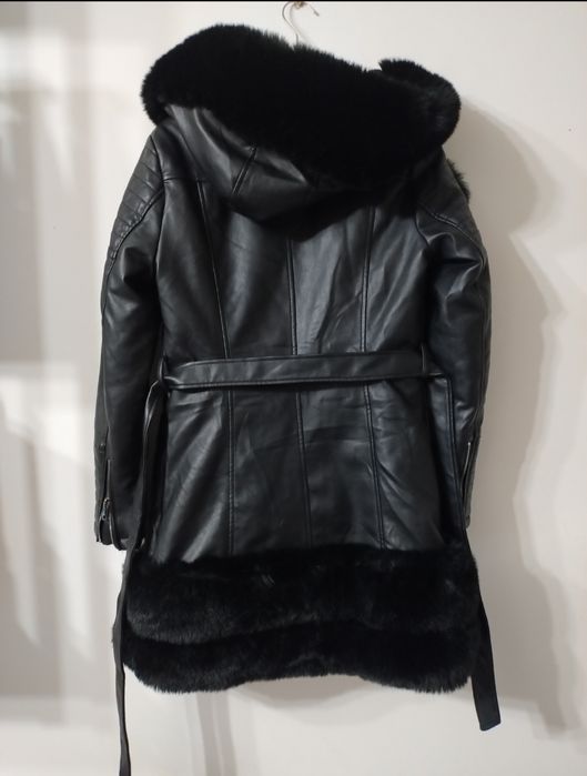 Pachet 2 buc Geaca si Vesta Blana Dama ...