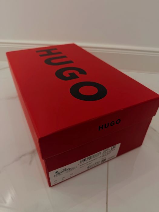 Hugo Boss обувки