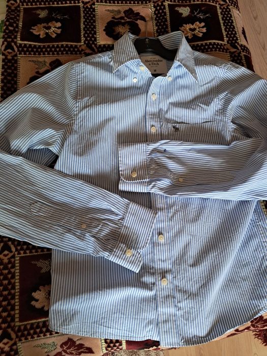 Официална ,раирана почти нова риза за специални случаи