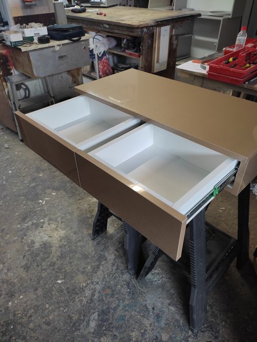 Нова стенна тоалетка Галакси Злато МДФ- 18мм. Цената е крайна!