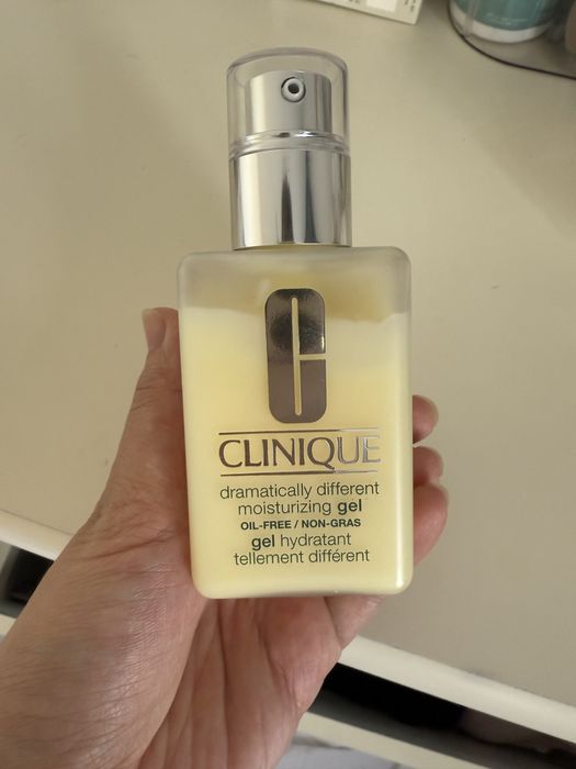 CLINIQUE gel (база под макияж) dramatically different moisturizing gel