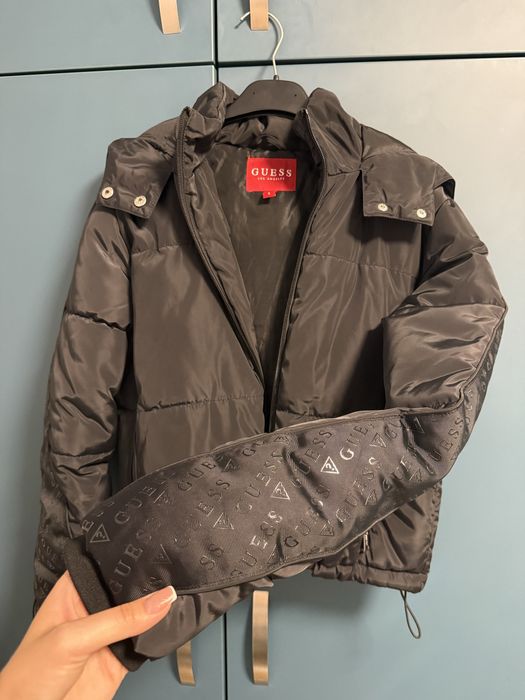Зимно яке Guess