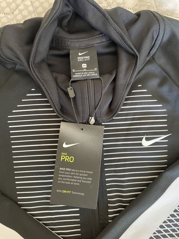 Nike pro crop Jacket