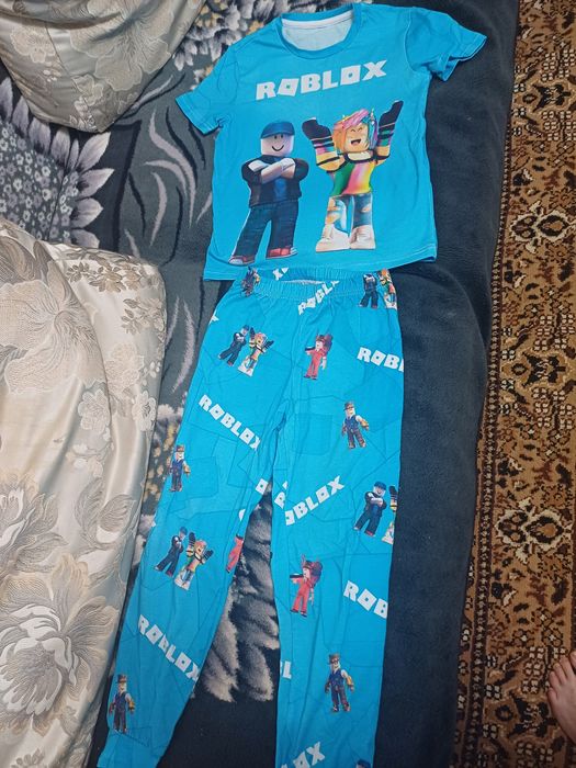 Продам пижаму Роблокс на мальчика