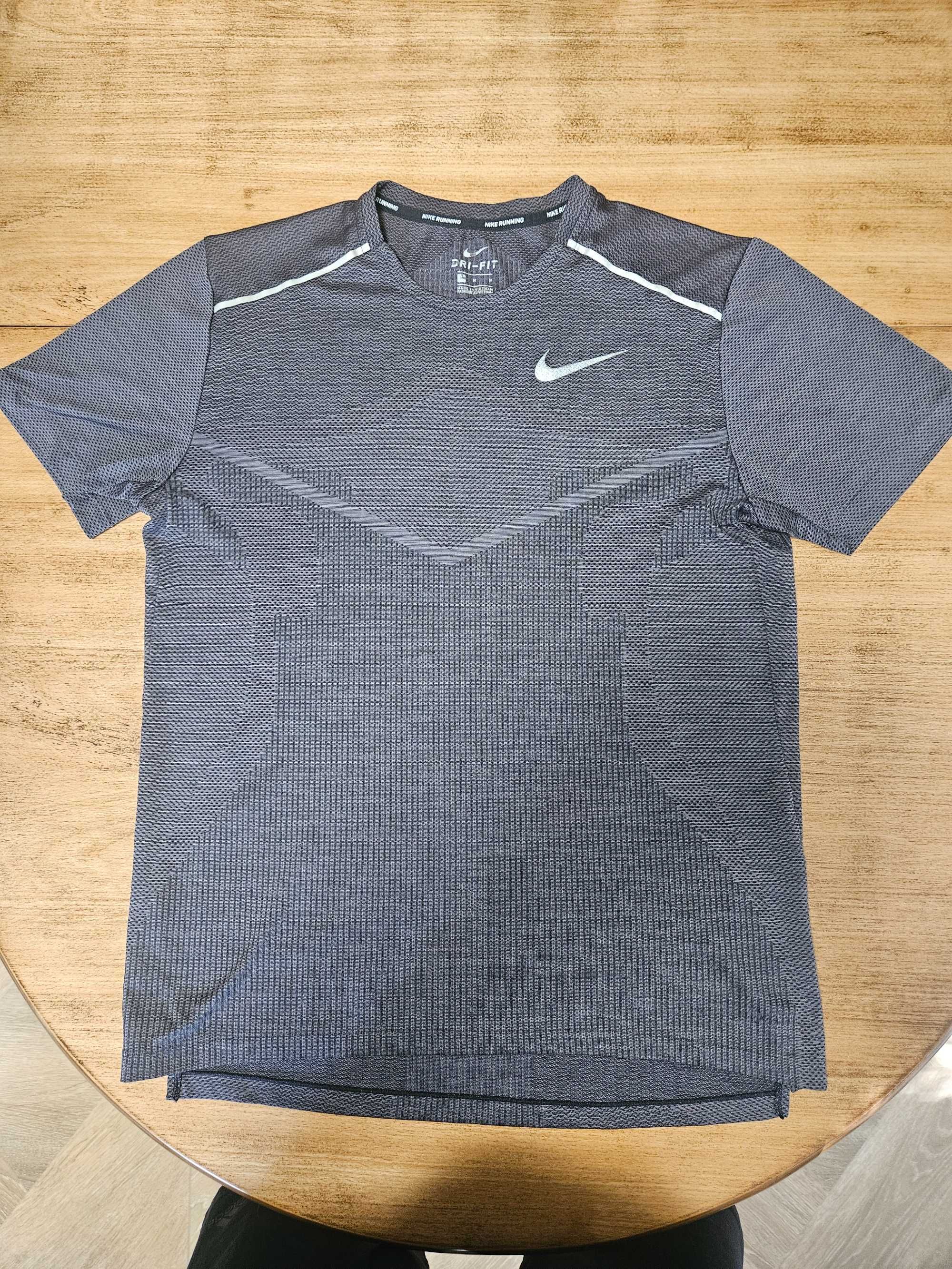 Мъжка тениска Nike