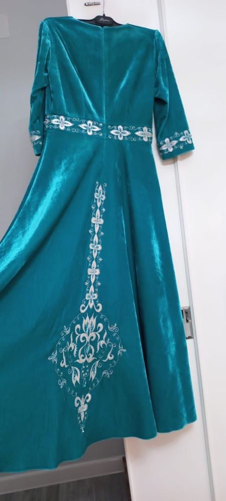 Платье от НурШах в национальном стиле