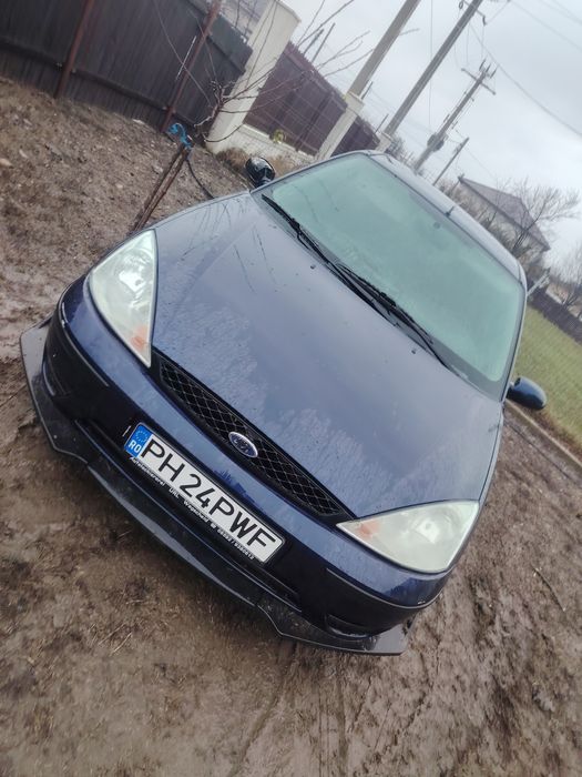 Vând Ford focus 1.6