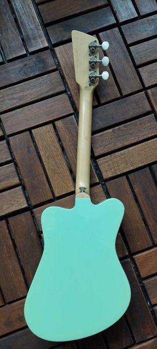 Детска китара Loog с три струни