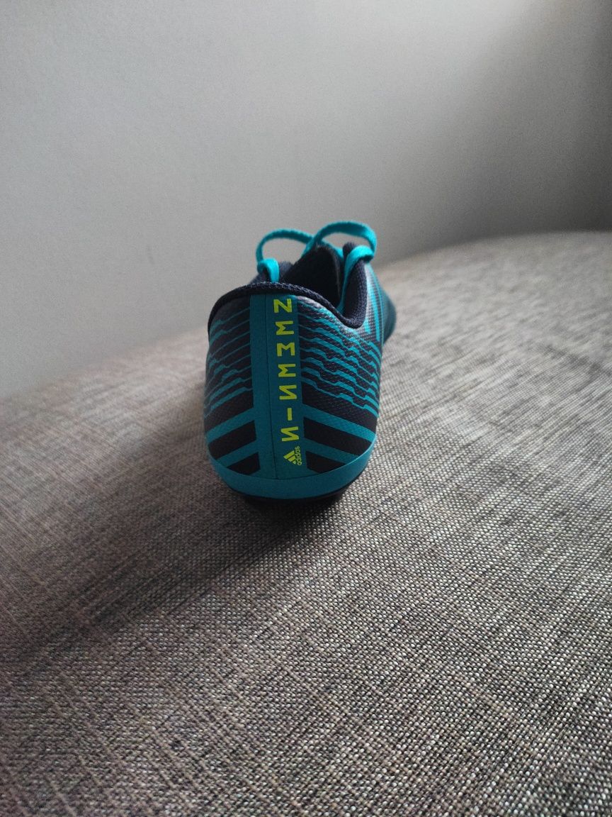 Футболни бутонки Adidas Predator