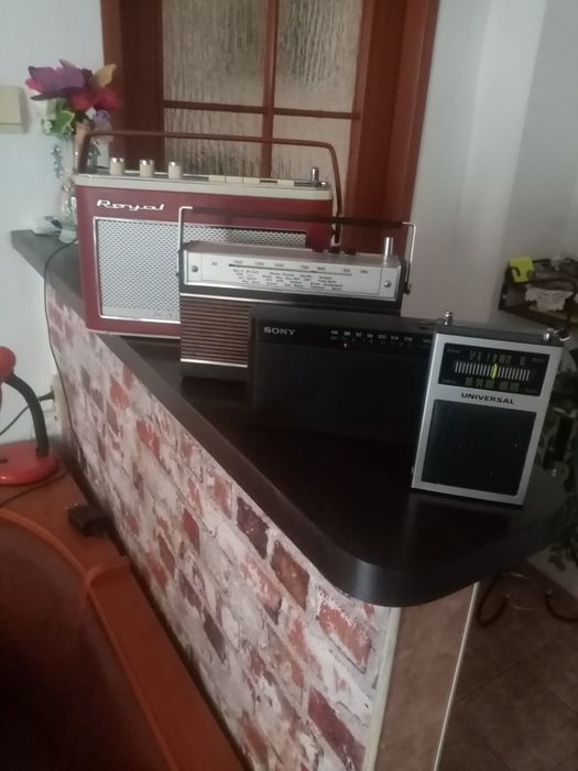 Vind clectie radio normende roiyal din 1965 impecabil