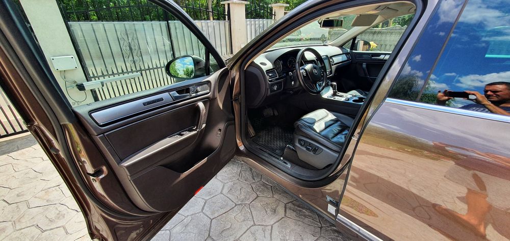 VW Touareg masina personala ingrijita