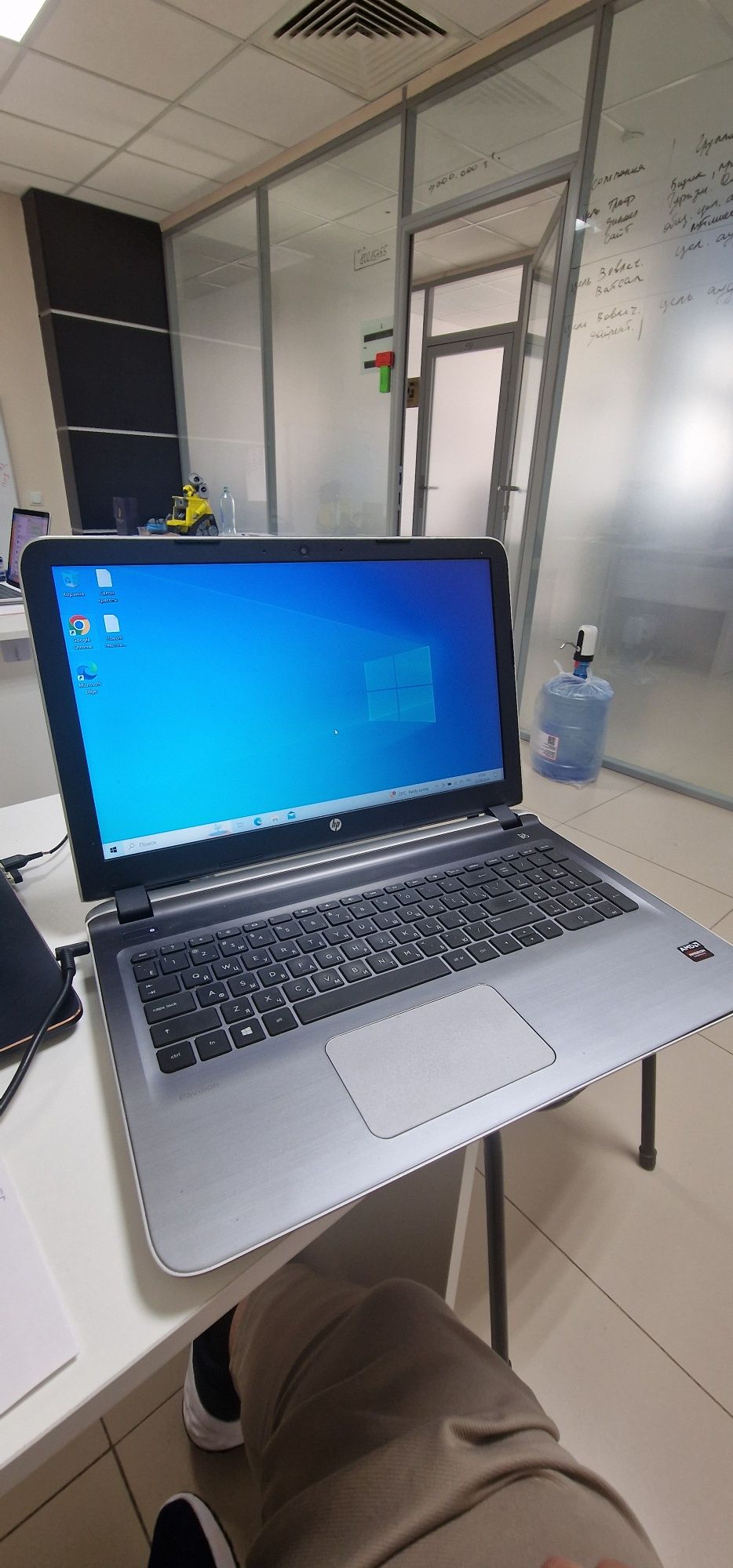 Ноутбук HP AMD A10-8700P 8 Gb 1.8 GHz 1 Tb x64