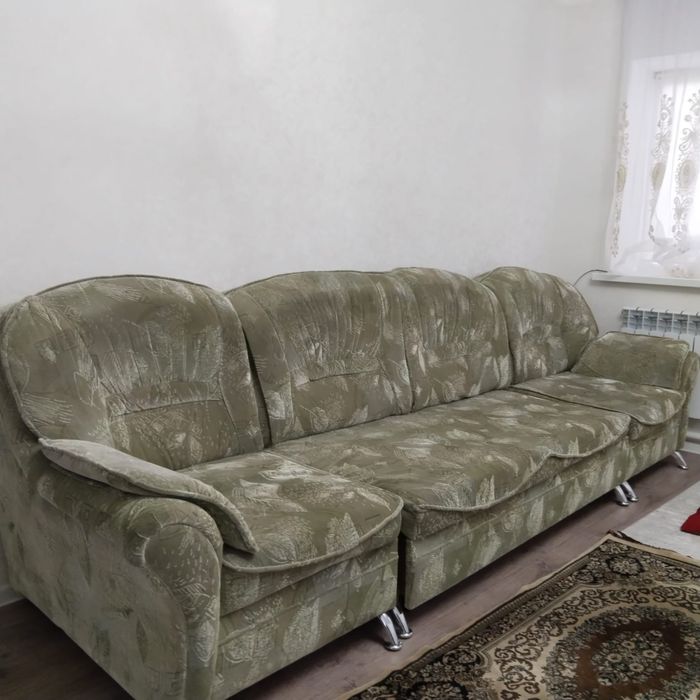 Продам диван угловой
