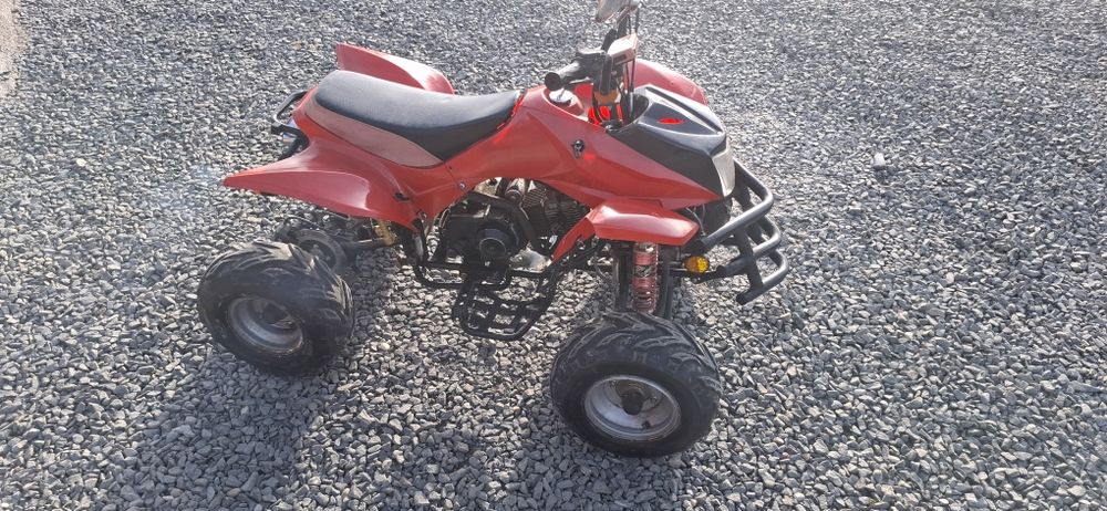 Vând atv de 125cc semi automat