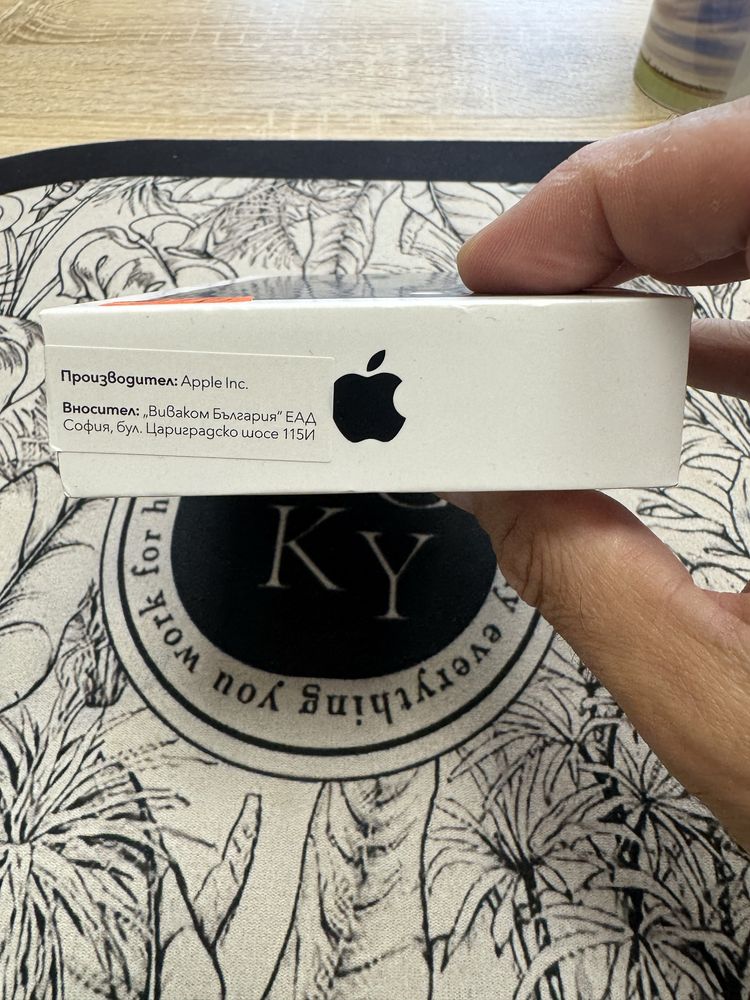 iPhone 13 128gb - чисто нов, неактивиран, гаранция