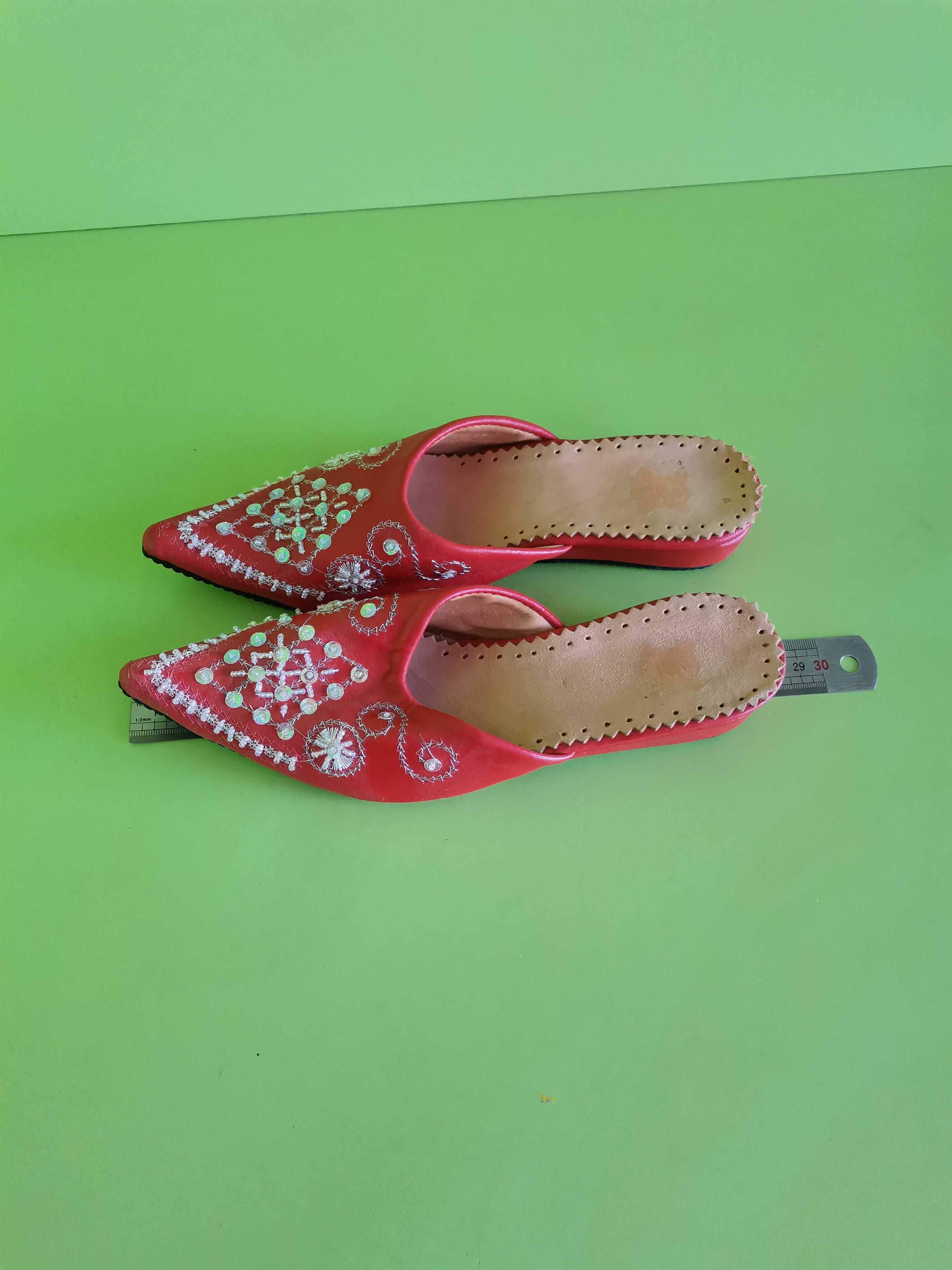 Papuci de damă din piele naturală, model Turcesc, Papucii deosebit