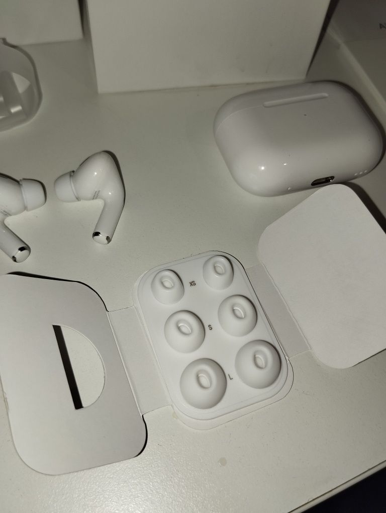 *Нови* Airpods Gen 2 Pro