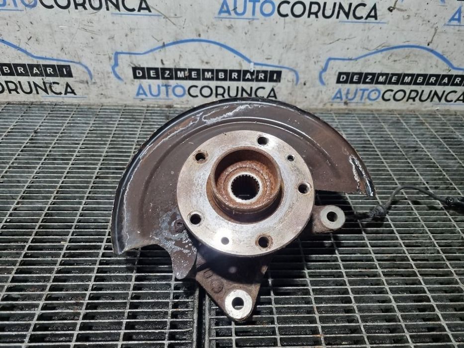 Fuzeta dreapta fata Dacia Duster II 1.6 Benzina 2018 - 2021 Manuala 5 Trepte H4M 738 ...