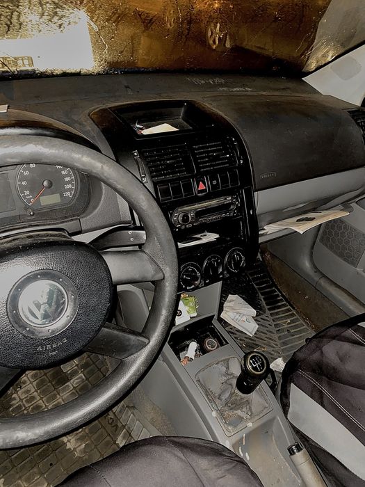 VolksWagen Polo benzina