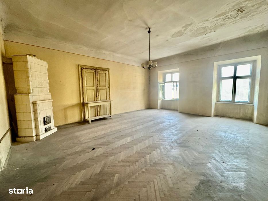 Apartament 2 camere 69mp/parcare  - cladire an 1654 - Centru istoric