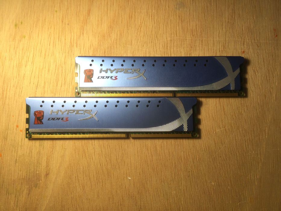 Set Memorii RAM Kingston HyperX DDR3 Dual Channel 4Gb x 2