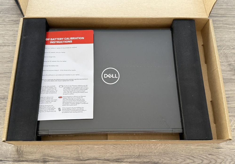 Лаптоп Dell Latitude 5590 i5 16 GB 512 GB 15.6" touch Win 11 Гаранция