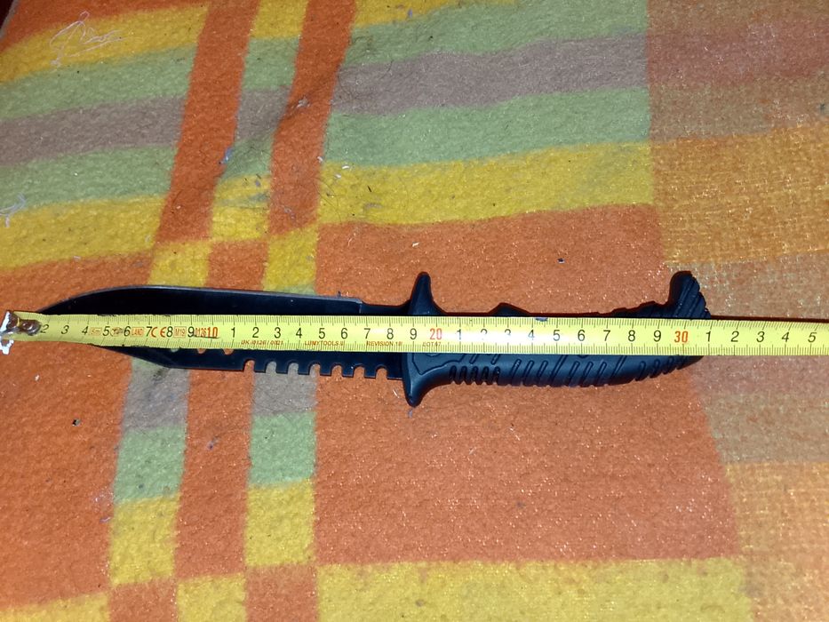 Cuțit de porc mai multe detalii in privat