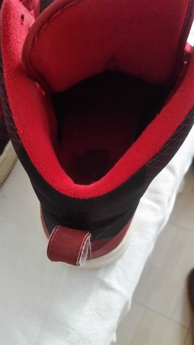 adidasi deosebiti folositi