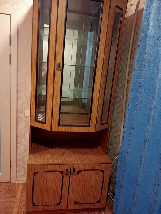 Отдам бесплатно шкаф