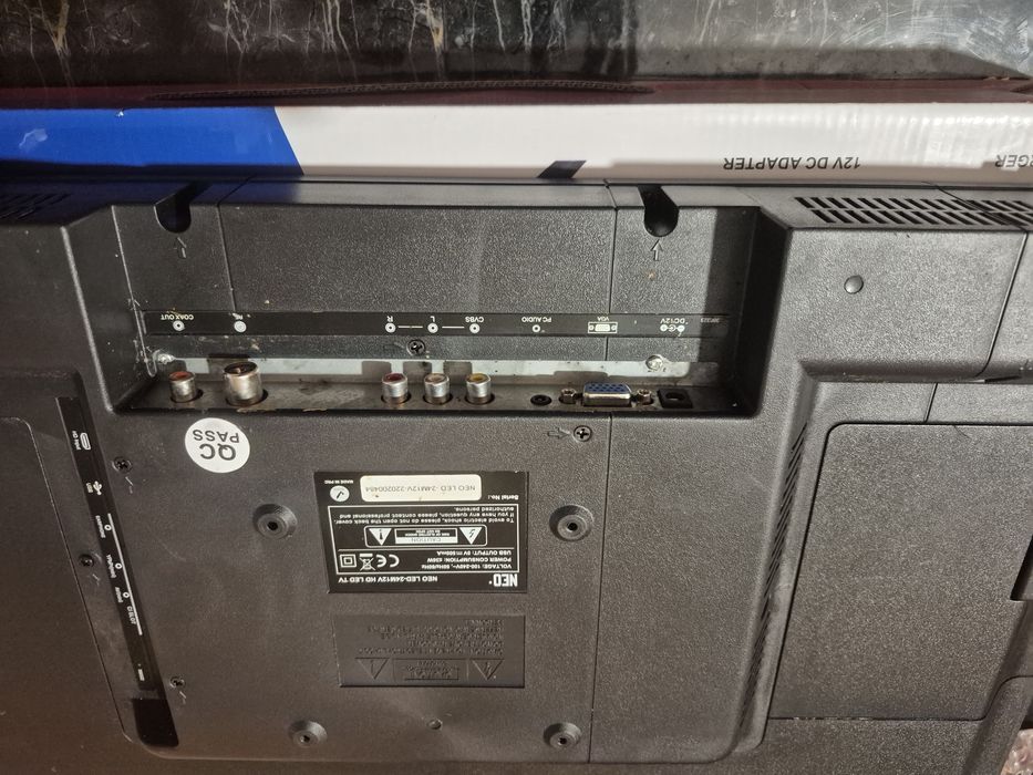 Продовам телевизор NEO чисто нов