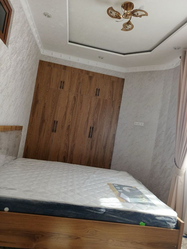 Продается 3 ком. Квартира студия по ул. Рудаки ор. 6 баня