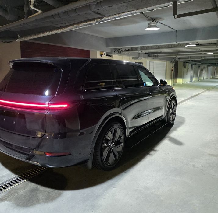 Продаю автомобиль Li Xiang L9