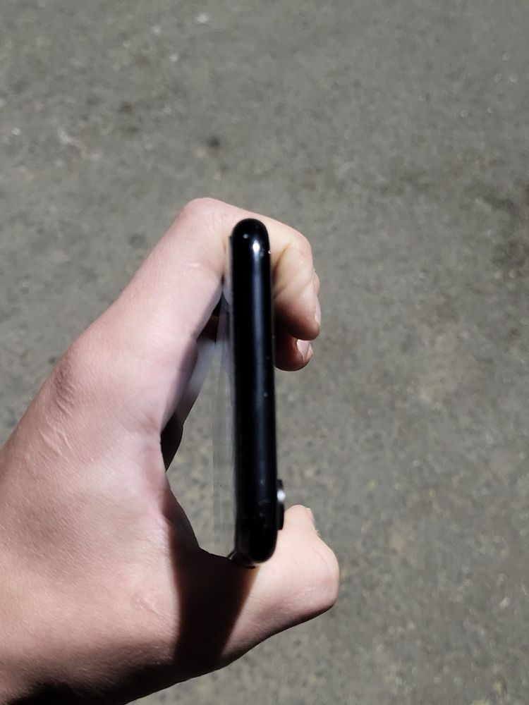 Продается iphone xr 128