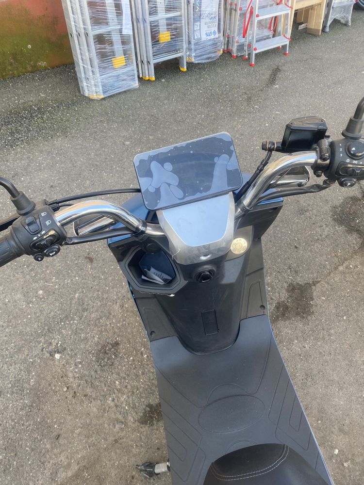 Scuter electric Sc1200 nu necesita permis