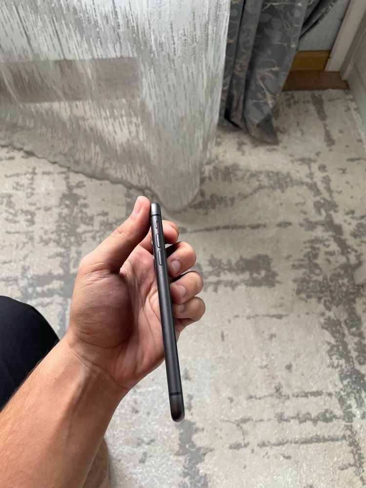 Iphone 11 karobka bor
