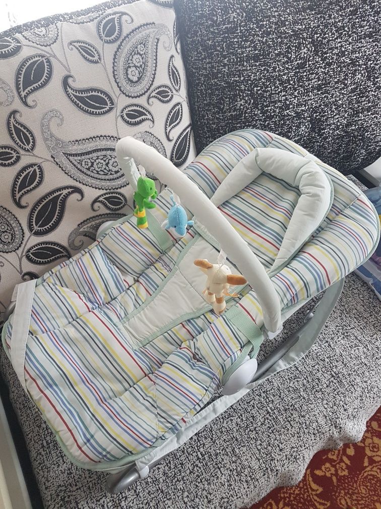 Качалка-кресло для новорожденных