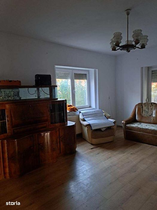 Casa de vanzare cu 3 camere , pe un nivel , 143.000 EURO negociabil