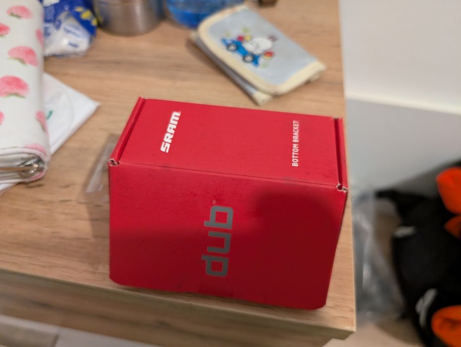 Vand rulmenti bicicleta monobloc nou SRAM BB30 - DUB