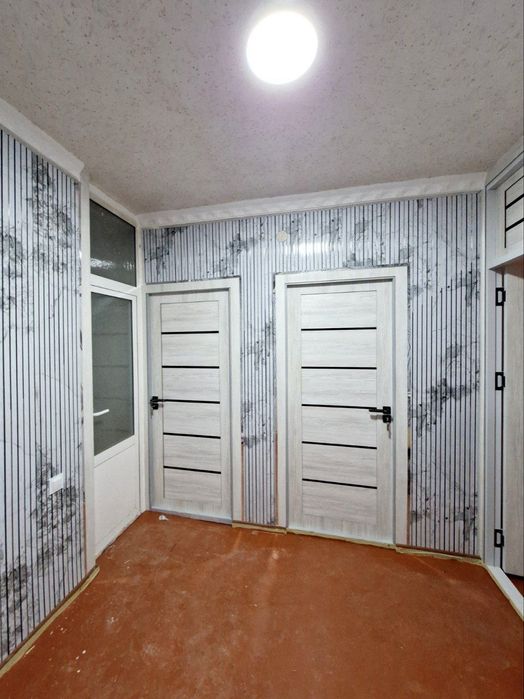 2 комнатная квартира с 6м верандой в кирпичном доме Вокзал