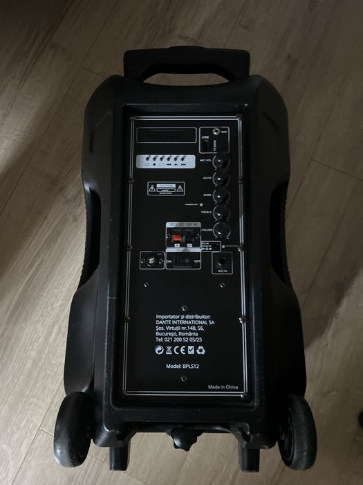 Vand Boxa A+ speaker BPLS12, pe roti + microfon + telecomanda