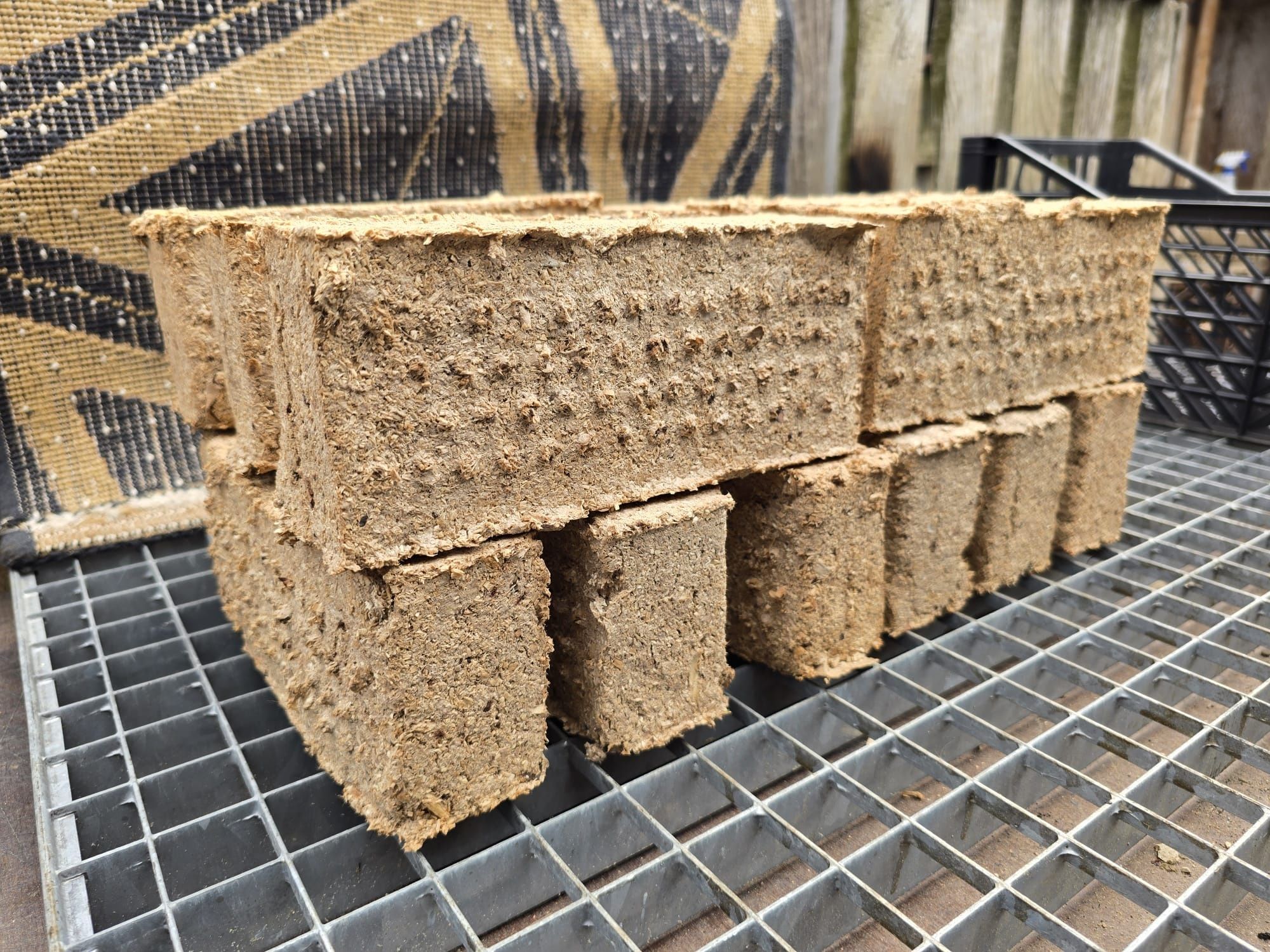 Brichete rumegus+carton