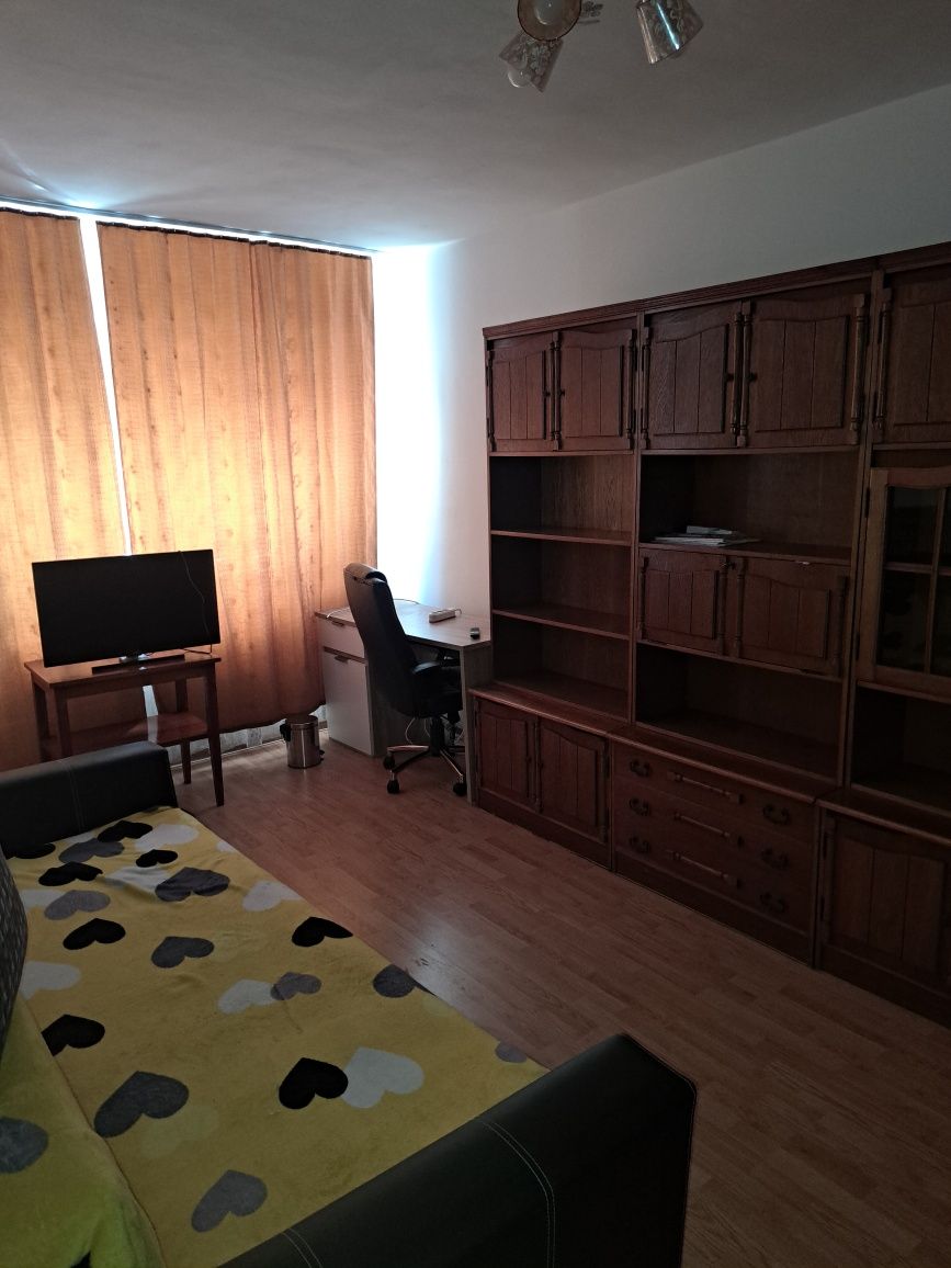 Apartament 2 camere de inchiriat