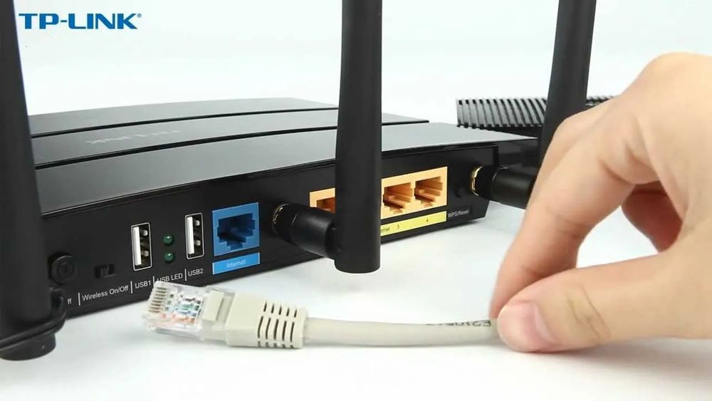 Instalare si configurare routere