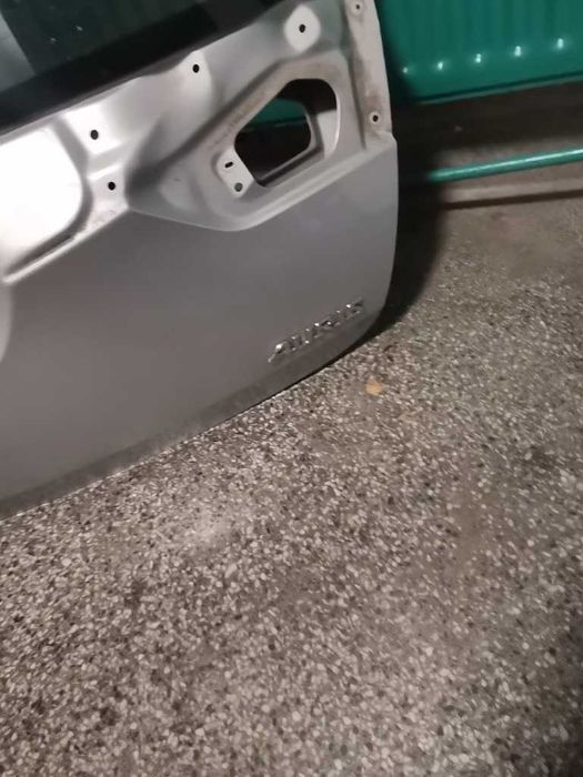 Toyota Auris hatchback 2013- Заден капак