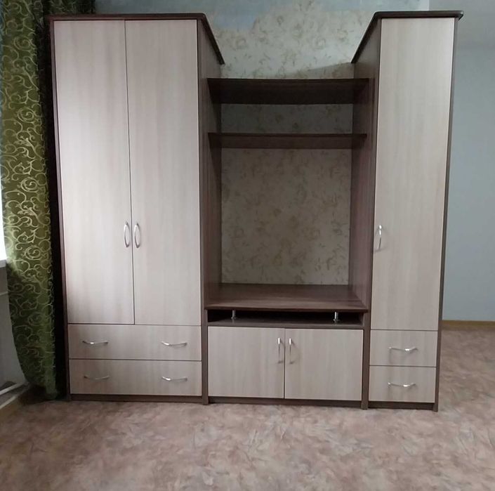 Шкаф для одежды и вещей