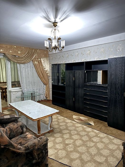 Dom sotiladi oydinda