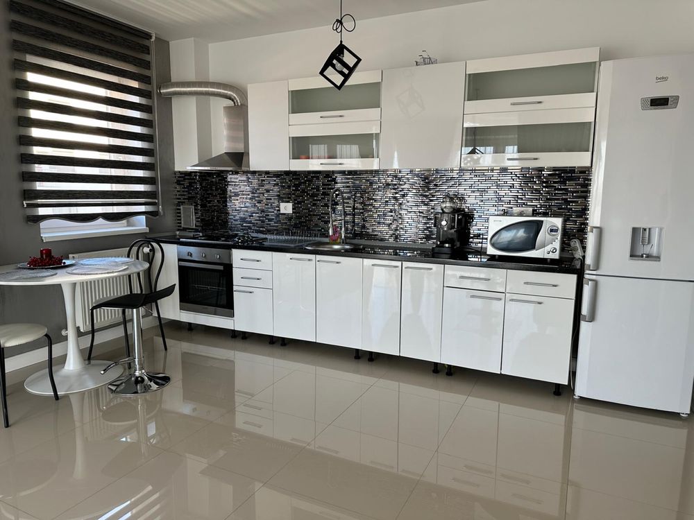 Apartament 4 camere de lux